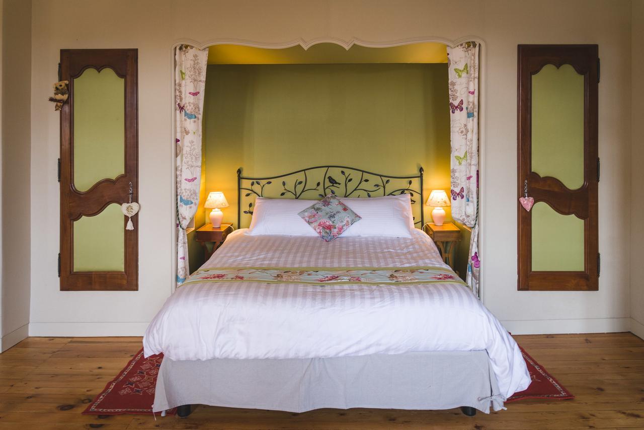 Le Manoir De La Baldette Bed & Breakfast Gennes-Val-de-Loire Exterior photo