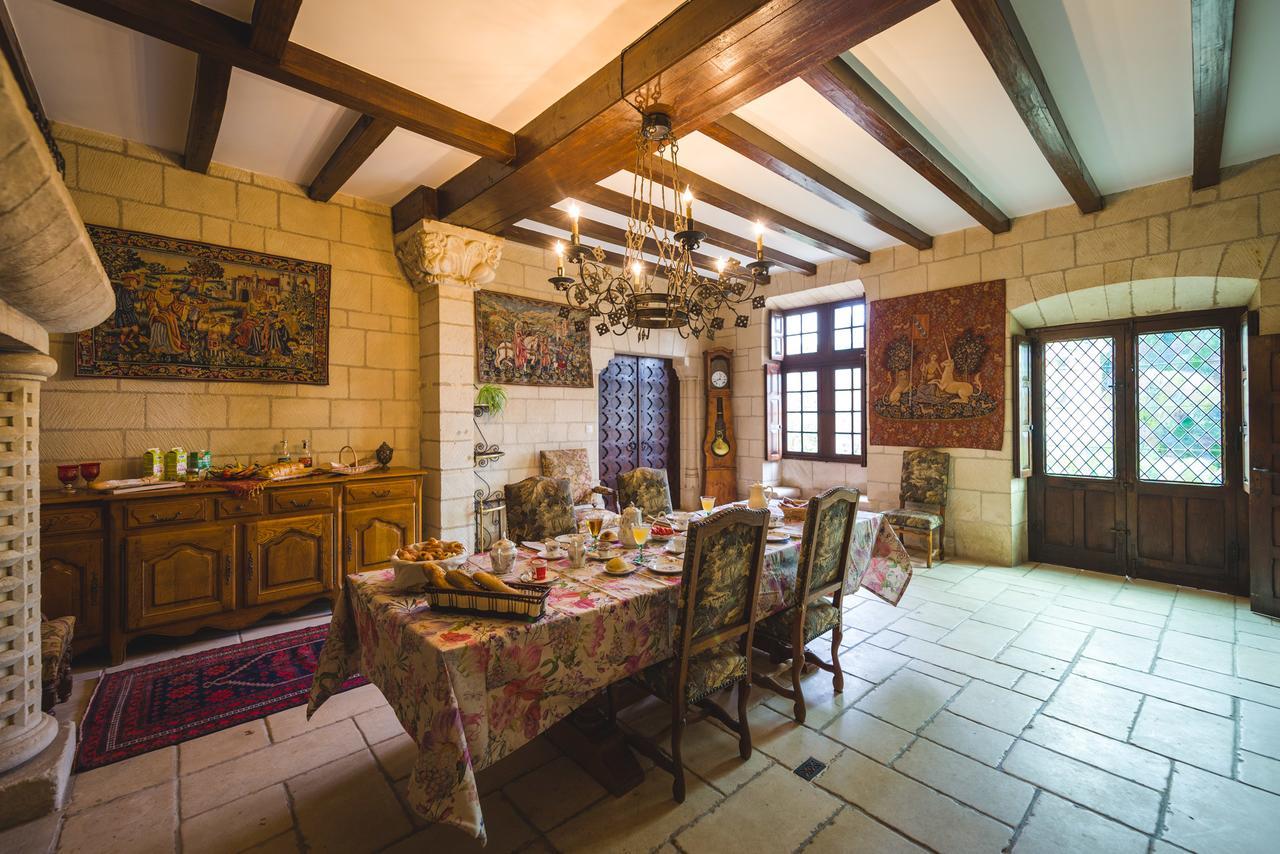 Le Manoir De La Baldette Bed & Breakfast Gennes-Val-de-Loire Exterior photo