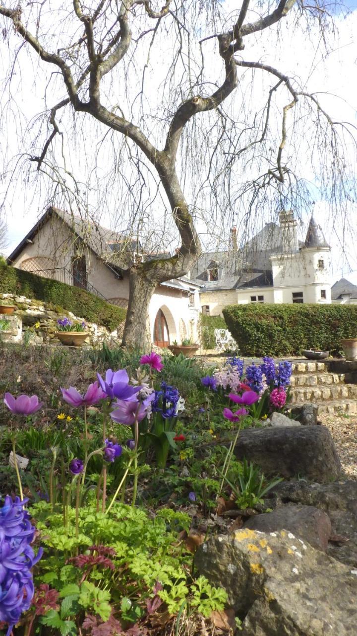 Le Manoir De La Baldette Bed & Breakfast Gennes-Val-de-Loire Exterior photo