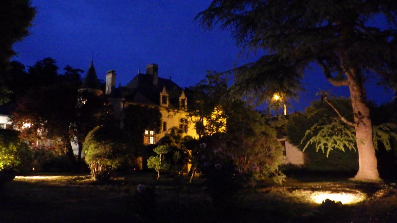 Le Manoir De La Baldette Bed & Breakfast Gennes-Val-de-Loire Exterior photo